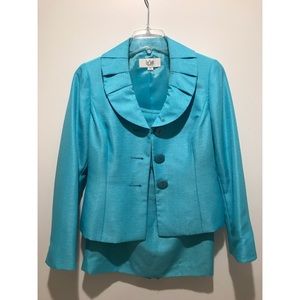 2 piece Le Suit Turquoise Set